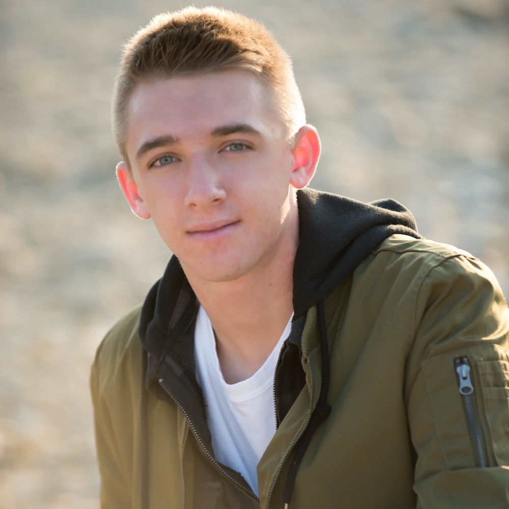 Meet your Posher, AJ